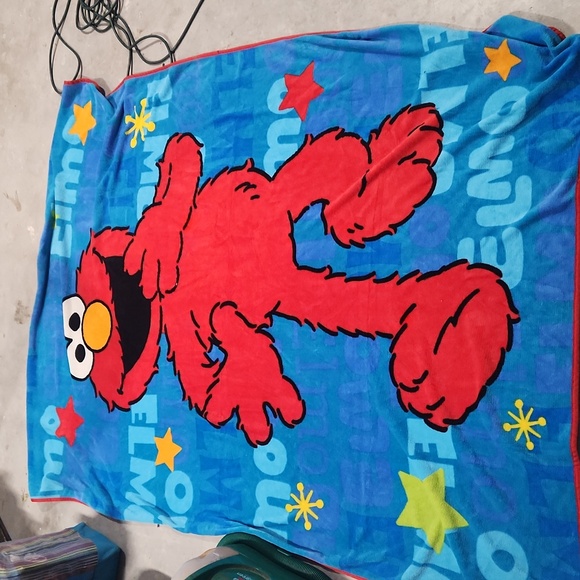 Sesame Street Other - Elmo sesame street blanket